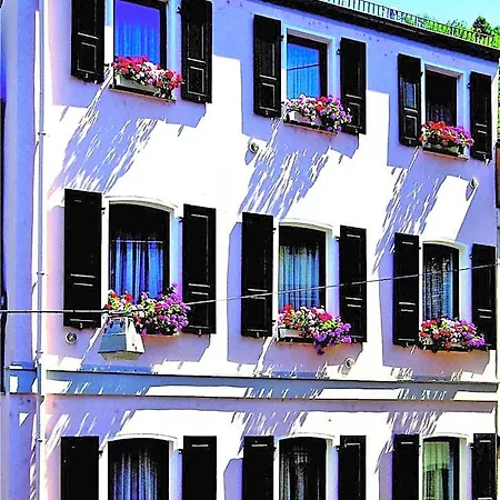 Haus Berlin 3* Kaub
